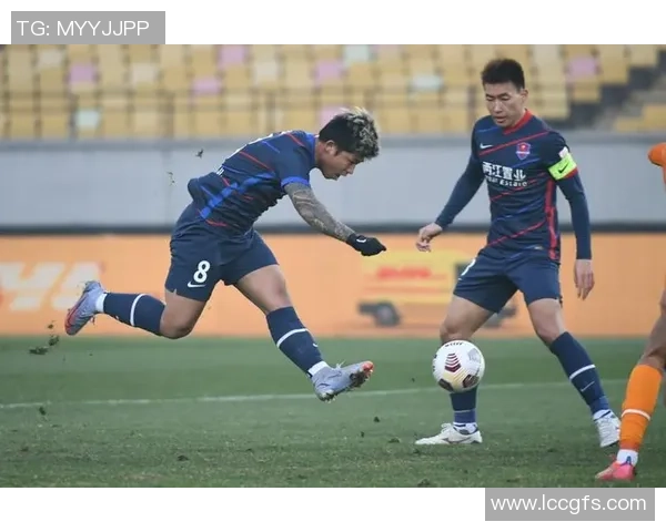 重庆足球队的控制策略与未来发展趋势深度解析 重庆足球队的控制策略与未来发展趋势深度解析